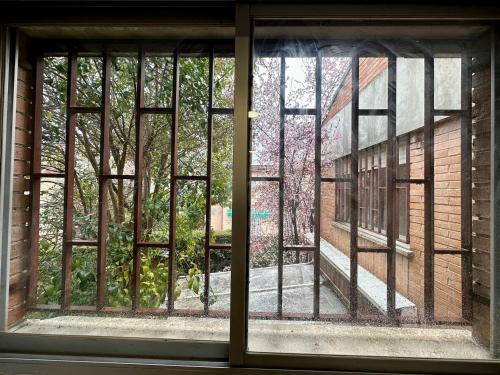 Bright and spacious studio near the center