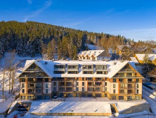 OnHoliday Apartamenty VIP - Źródło Izery - Strefa Saun & Family przy Gondoli