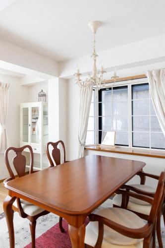 New - 4 min to Shinjuku! 4 Bedrooms Villa 970 sq ft in Koenji, 10 people, 8 min walk to JR Koenji station - GRADIA Koenji Hotel