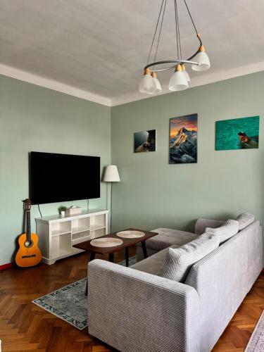 Cozy Family Riverside Apartment in Central Prague