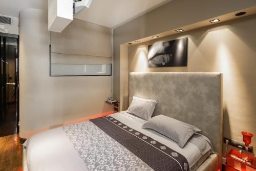 Deluxe boutique suite , jacuzzi, private parking, fireplace