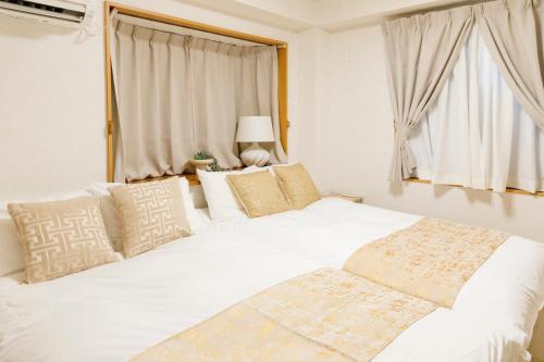 New - 4 min to Shinjuku! 4 Bedrooms Villa 970 sq ft in Koenji, 10 people, 8 min walk to JR Koenji station - GRADIA Koenji Hotel