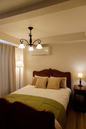 New - 4 min to Shinjuku! 4 Bedrooms Villa 970 sq ft in Koenji, 10 people, 8 min walk to JR Koenji station - GRADIA Koenji Hotel