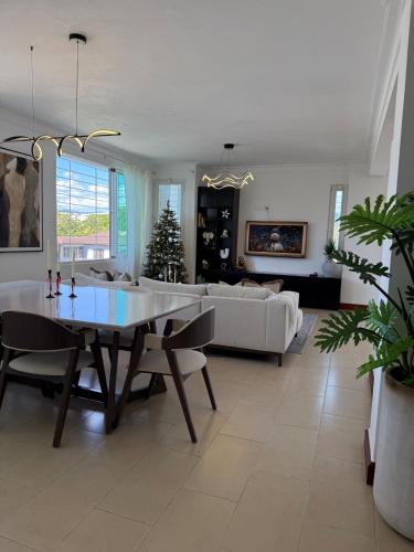 Moderno y Acogedor Apartamento detrás del Homs