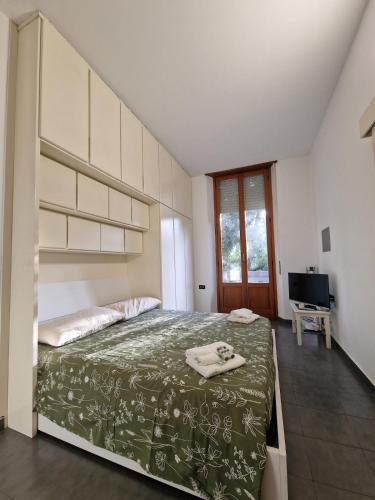 Navigli Elegant Apartment with Park View