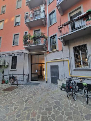 Navigli Elegant Apartment with Park View