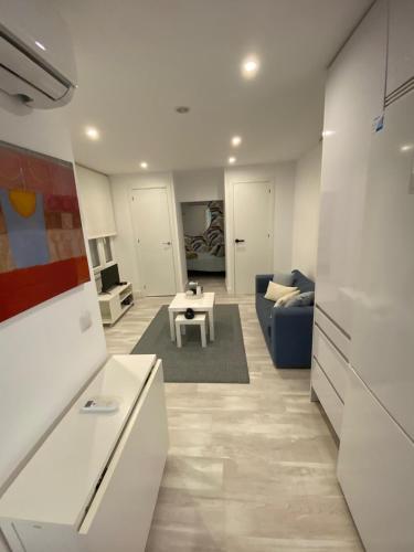 Lavapiés Center · Modern Apartment for Two