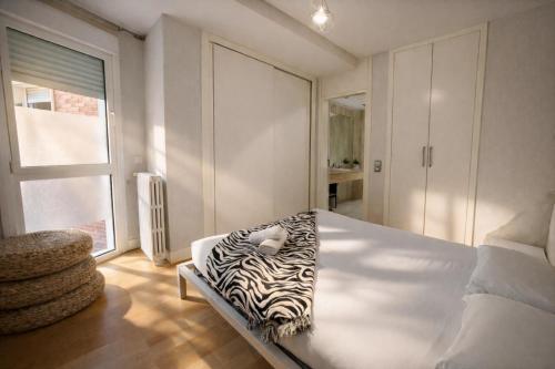 Apartamento espacioso - 2 dormitorios - 2 baños - Cerca del metro