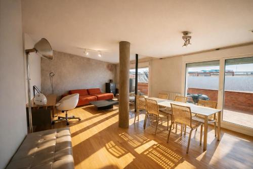 Apartamento espacioso - 2 dormitorios - 2 baños - Cerca del metro