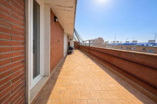 Apartamento espacioso - 2 dormitorios - 2 baños - Cerca del metro