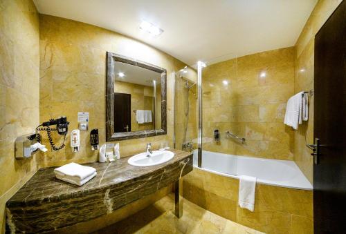 Phòng tắm tại Grandior Hotel Prague