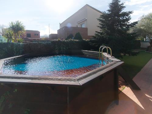 Casa Moderna con Jardín y Piscina Privada – Santa Cristina d’Aro - ES-360-1