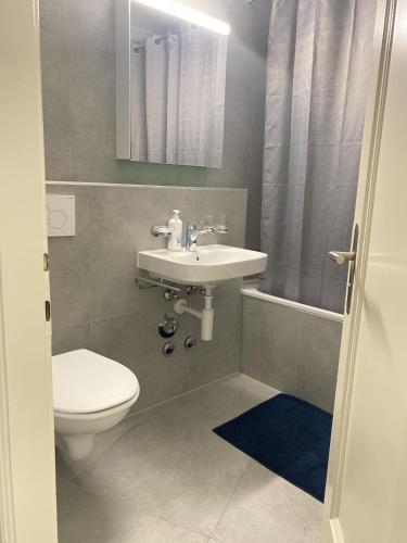 Cozy studio close to city center and train station