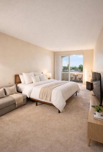 Luxury 1BR & 2BR Near Venice Beach MDR Retreat with Pool & Spa photo 48