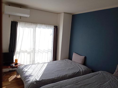 Three beds spacious apartment next to Shinsaibashi
