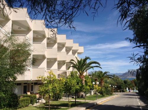 El edificio en el que está el hotel