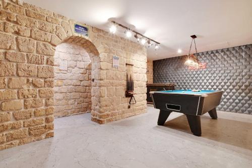 Charming Apt - AC - 2BR-6P - Near Bastille