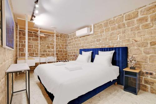 Charming Apt - AC - 2BR-6P - Near Bastille