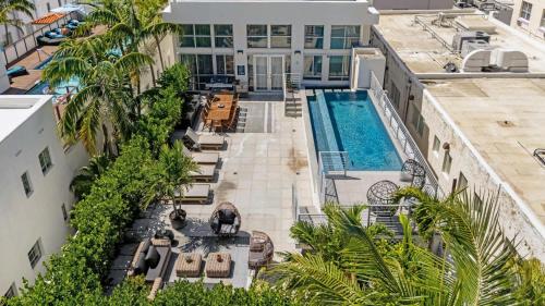 Curated visual reference: Jungle Penthouse Private Pool In South Beach Miami Beach Precios Photo Inspiration