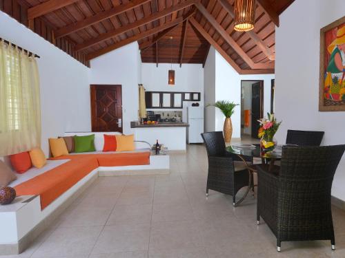 El vestíbulo o zona de recepción de Villas Playa Samara Beach Front All Inclusive Resort
