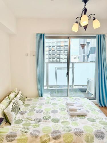 3 min walk from subway Direct to Nihonbashi, Shinsaibashi Tsutenkaku, Kuromon Market within walking distance 1 bedroom for 2 people 8th floor elevator apartment