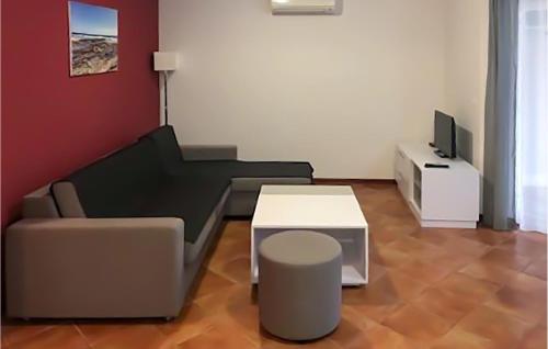 3 Bedroom Gorgeous Apartment In Medulin