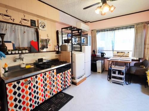 401 - Tokyo Ueno, 5 Min to Uguisudani Station, Entire Apartment for 4