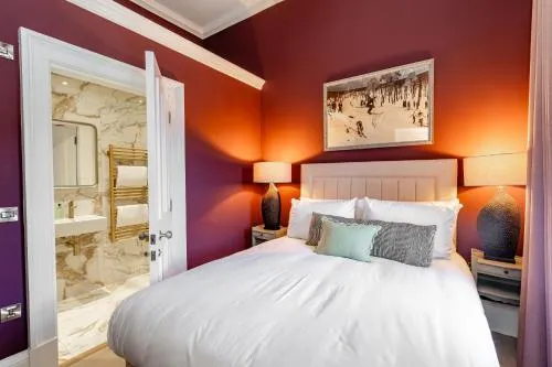 Dragon Suites Luxury Apartments at Rutland Square photo 26