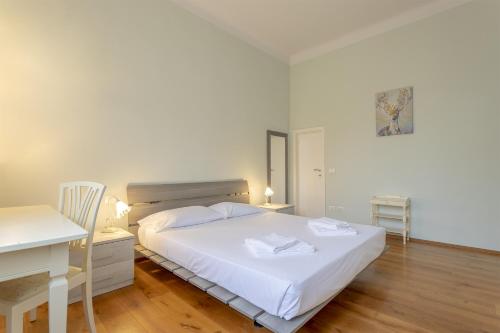 Deanna Tasso Apartment in Florence