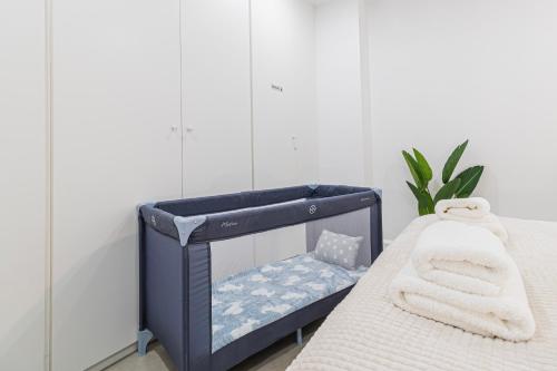 Modern & Stylish Apartment Close to the Beach