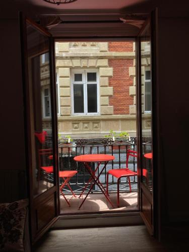 Ekhilore II Bilbao Old Town