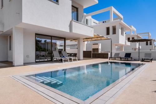 St Nicholas Luxury 3-Bed Villa