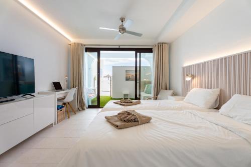 Acogedor dúplex 8B con amplia terraza y vistas al mar