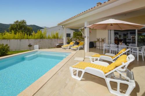 Villa Piscine Mer 7 min Vue Montagne Clim