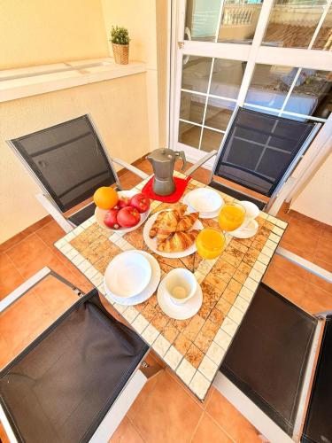 Large Apartment with Sea Views & Terrace