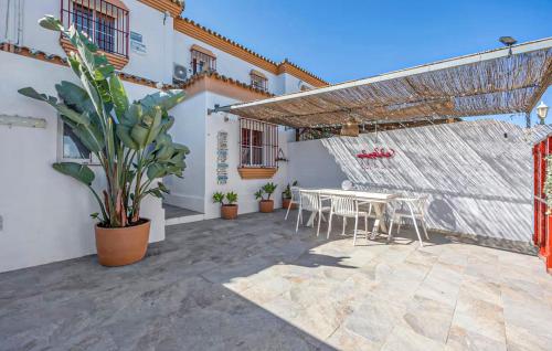 Nice Home In Chiclana De La Fronter