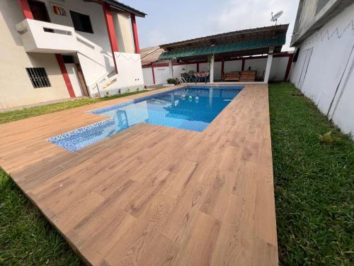 Piscina a Merci Seigneur o a prop