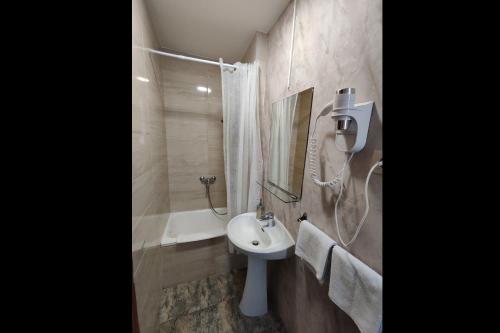 Hostal Cervantes