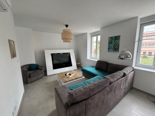 A seating area at Les mimandes