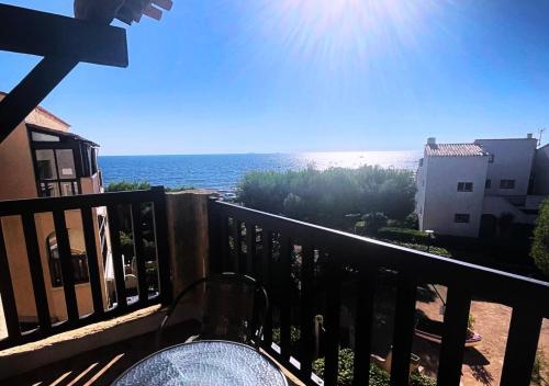 Apt neuf à 1 min de la mer à Sausset