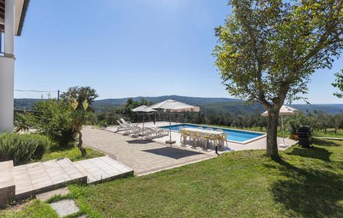 4 Bedroom Amazing Apartment In Labin