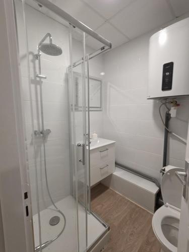 Bany a Modern studio