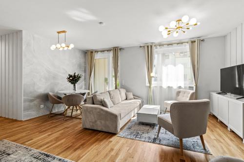 Spacious 3-BR - Balcony - Onsite Parking 19,90 per Day
