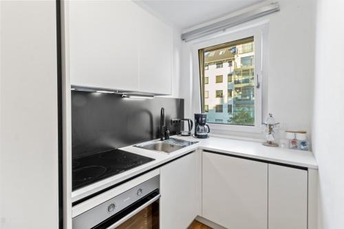 1-BR with Outdoor Space - Onsite Parking for 19,90 per Day