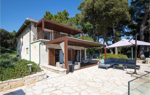 Nice Home In Fazana With Sauna