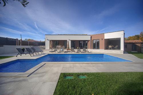Villa Marex - Modern Villa with Private Pool, near sea -Pavićini, Pula, Istria