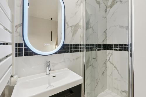 Lavie Maison Architect flat with AC