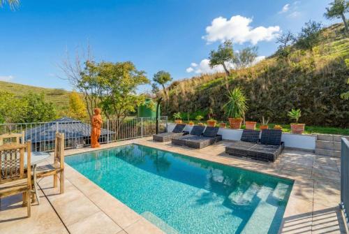 Cubo's Violeta Rural House