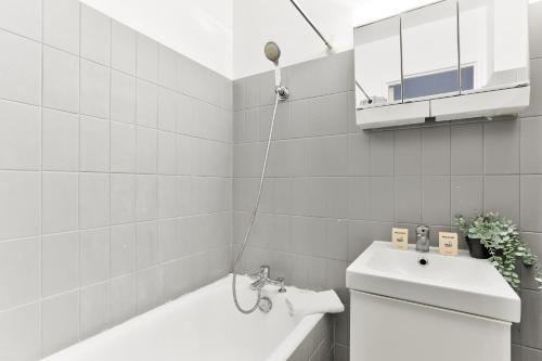 Cozy Comfortable Studio in the Heart of Paris 12th