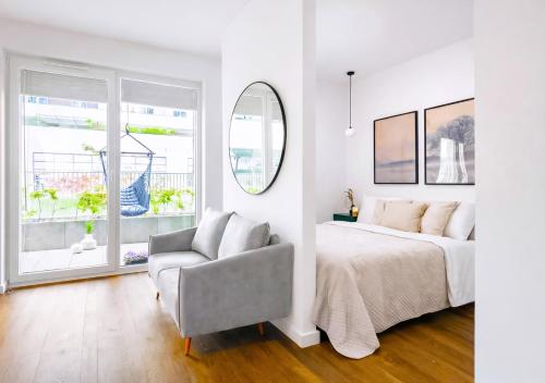 GARDEN WOLA Apartment - ogródek & hamak, Smart TV i WI-FI, Gumińska 1